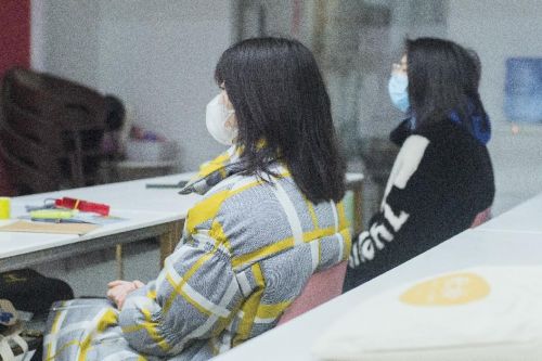 秋拾花艺培训：韩式花束包装特点及包装搭配注意事项(图2)