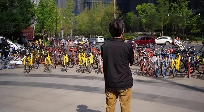 “儿子通知儿媳取消AA让她卖房给我看病”“你早没儿媳了！”(图11)