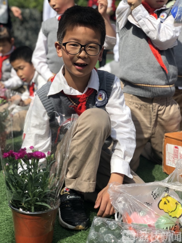 垃圾换鲜花？ 母亲节礼物我帮你准备！(图3)