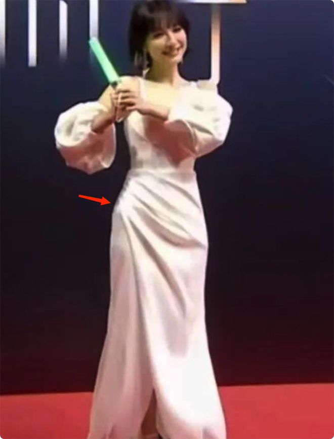 北京这一夜女星告诉你：“干干瘪瘪”不叫美珠圆玉润才更有韵味(图6)