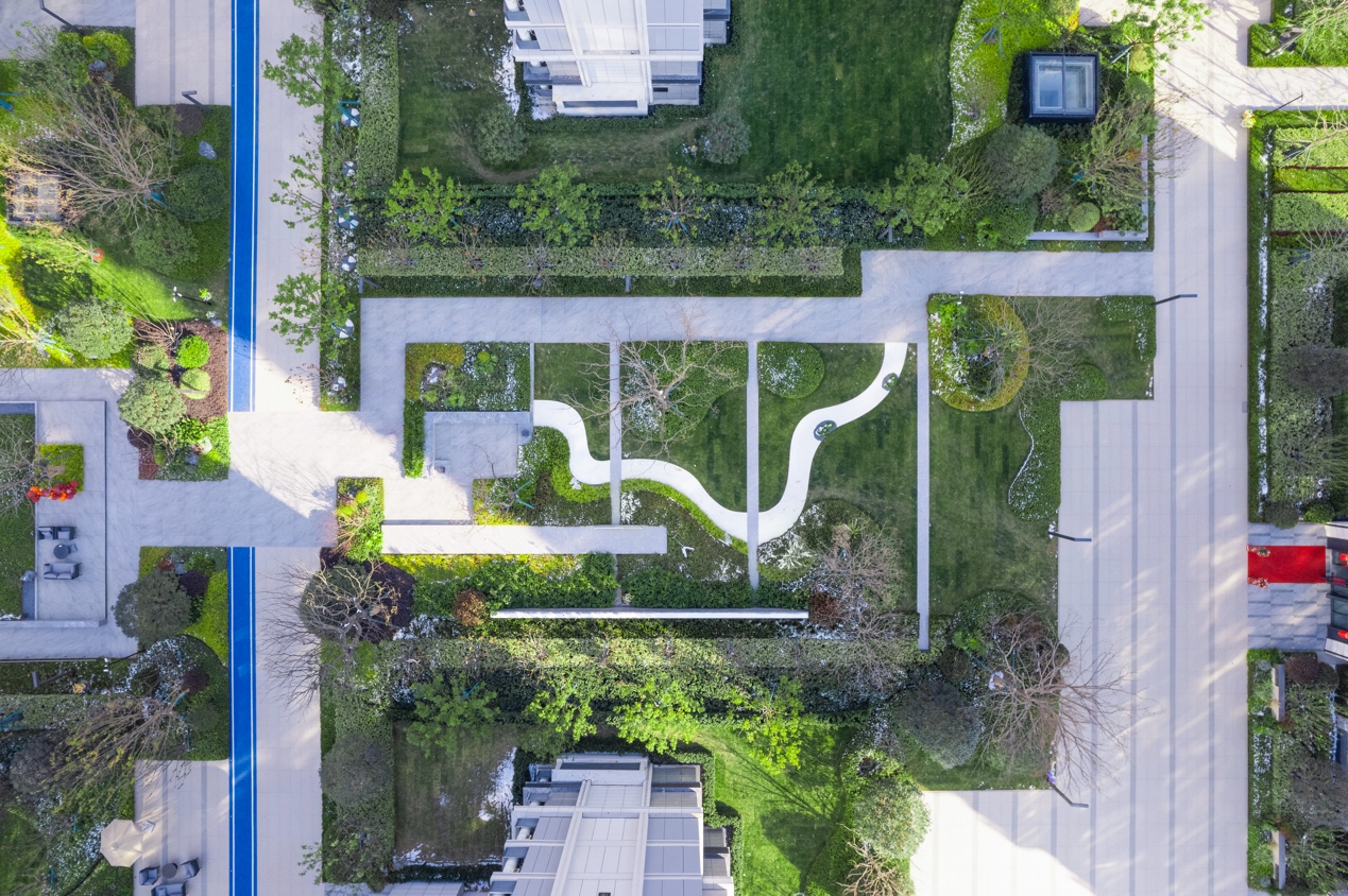 这个年底交付的小区 兑现了度假住宅景观(图16)