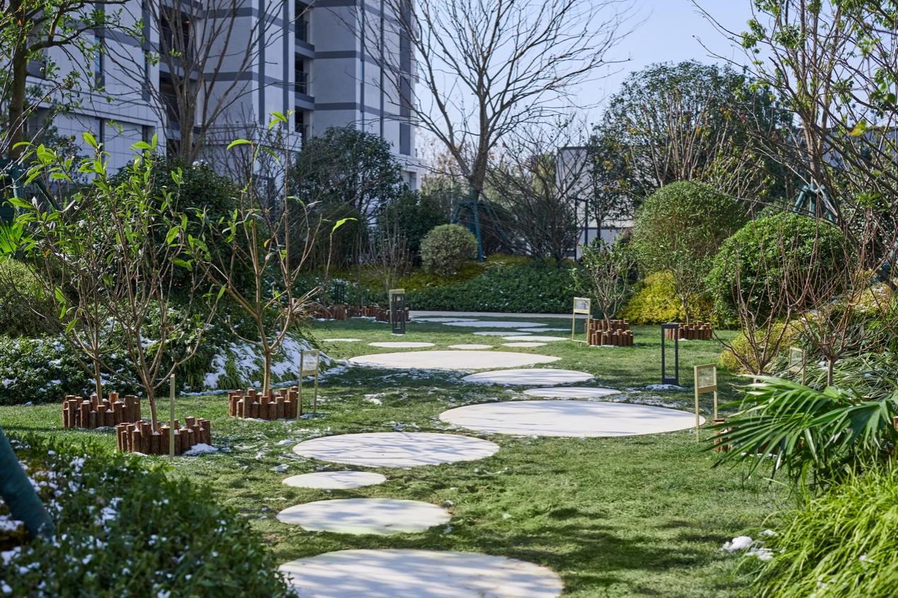 这个年底交付的小区 兑现了度假住宅景观(图20)