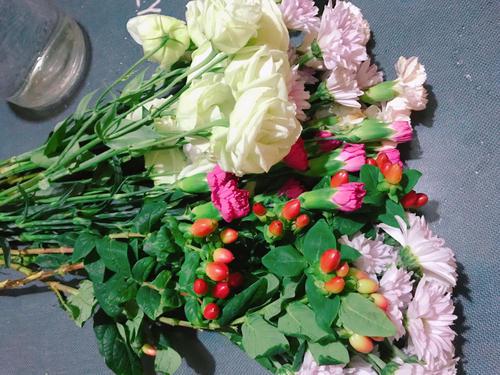 直播带货卖花翻车老罗用态度留住了最后一丝体面(图5)