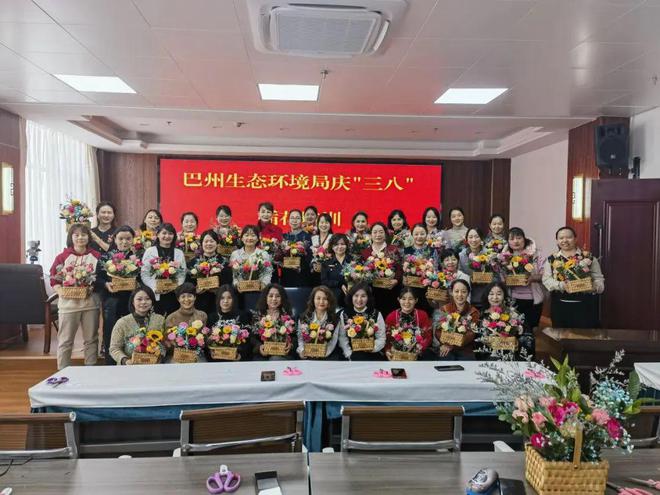 巴州生态环境局开展庆“三八”国际劳动妇女节插花培训活动(图3)