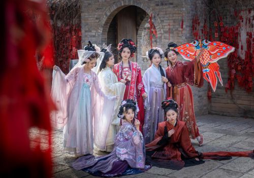 古北水镇春季上新长城下的鸣桡小镇-花神季！(图5)