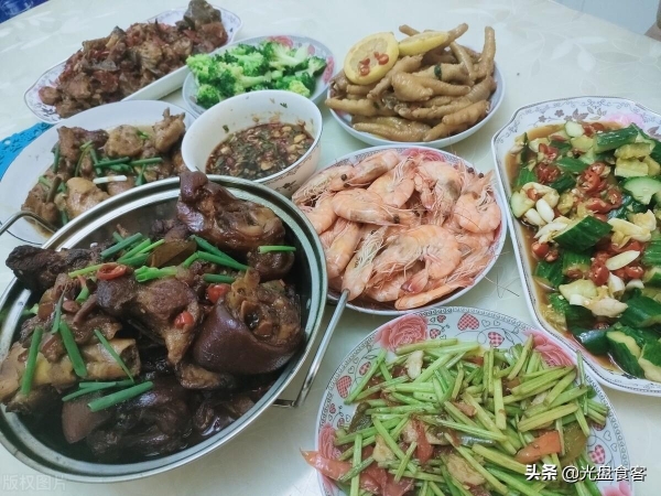 明日母亲节 记得：1不说、2不送、做3事(图3)
