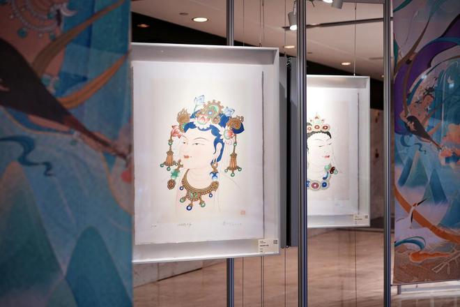94岁“敦煌少女”的手绘有多美？常沙娜版画作品展在成都开展(图2)