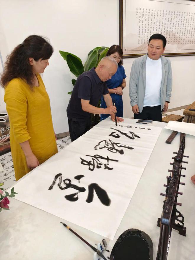“听琴问茶·贡茶·古琴话蒙山”古琴汇演在蒙顶山茶史博物馆举行(图4)
