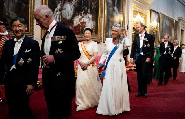 61岁雅子皇后出访英国在国宴上出尽风头纪子妃根本比不了(图10)