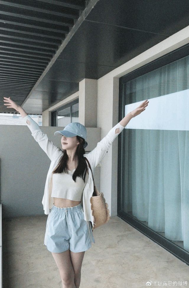 Weekly Look｜赵露思的七夕礼物巧思！(图16)