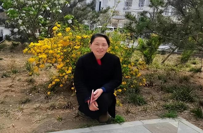 回顾：湖南清洁工阿姨的双面人生白天清洁工晚上“网红”画家(图4)