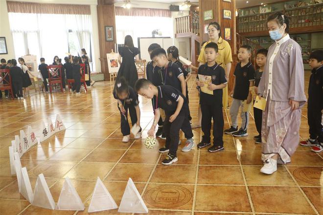 荆楚好老师群星计划 让古代文学活起来她把课堂开进公园、博物馆、社区……(图8)